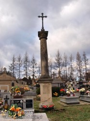 Pomnik nagrobny Fasugów na cmentarzu w Królówce