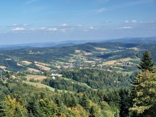 Widok na przełęcz Widoma i Łopusze
